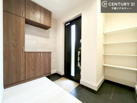  V[Y{bNXtȂ̂ŁAւЕt|₷łI
XbLւŌ˂JuԁÂSnԂo}Ă܂B