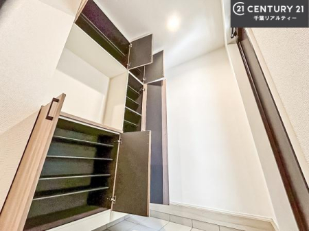  V[Y{bNXtȂ̂ŁAւЕt|₷łI
XbLւŌ˂JuԁÂSnԂo}Ă܂B