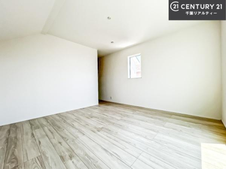 Q DޗḿA̖ڊo߂CǂłˁBԂƉ߂Ƃł܂BDF̃t[OǂȉƋɂ}b`܂I