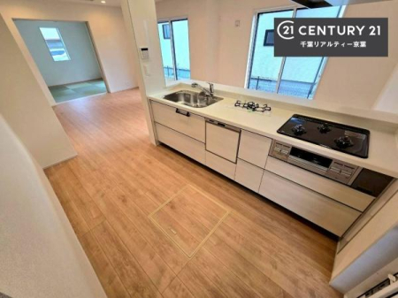 Lb` lC̑ΖʎVXeLb`̗pĂ܂IƑ̃R~jP[VRƑ݌vłB
qlɂڂ͂̂ŊłˁBLXgĉKɍƂi݂܂B