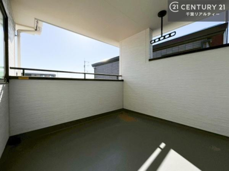 oRj[ Ci[oRj[ItĂ̂ŁA}ɉJ~ĂGɂSIJbgĂ̂ŁAVC̗ǂ́AO֏oĐ[ċẑ悳łI