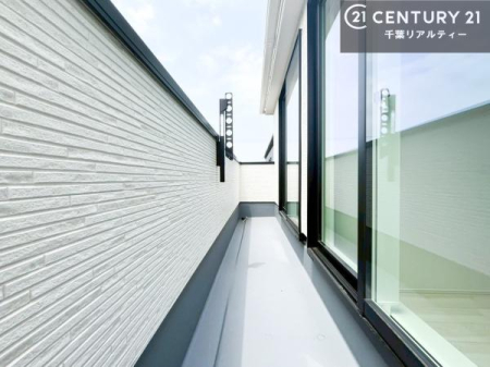 \z}() zǍDȃoRj[łIꂽɂ͐nJIȎԂy߂܂Bidlj