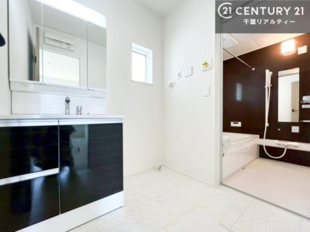 \z}() t̖邢ʎłICɓւłĐɕۂƂł܂IRނ̂łς̎dオǂȂ܂ˁIidlj