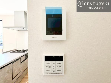 ̑ TVj^[tC^[złql̂ԒȂǂSłˁB
{^ЂƂłC̏ƂƂ̂II[goXB