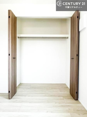 \z}() Ղ̎[Xy[XŁA炵萮Z܂BƑ̉וꂢɕЕtAKɉ߂܂Bidlj