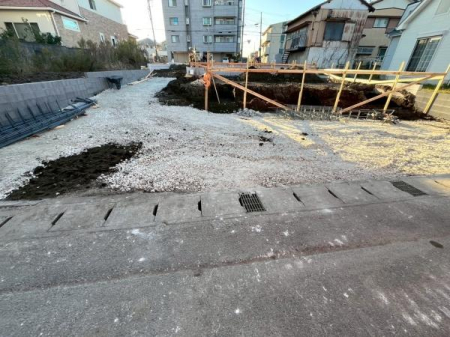 ԏ ԃXy[X͍ő3䕪܂IZJhJ[͂AoCN⎩]ԂȂǂuꏊɍ܂B