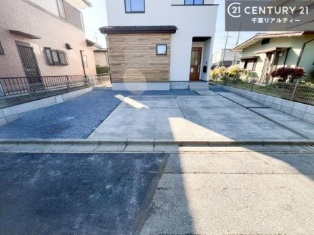 ԏ ԃXy[X3䕪܂IiIvVjZJhJ[͂AoCN⎩]ԂȂǂuꏊɍ܂B