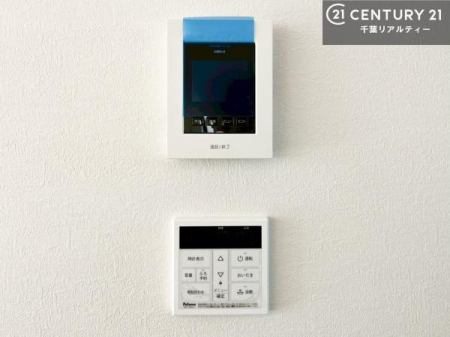 ̑ TVj^[tC^[złql̂ԒȂǂSłˁB
{^ЂƂłC̏ƂƂ̂II[goXB