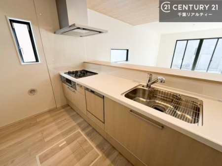 Lb` lC̑ΖʎVXeLb`̗pĂ܂IƑ̃R~jP[VRƑ݌vłB
qlɂڂ͂̂ŊłˁBLXgĉKɍƂi݂܂B