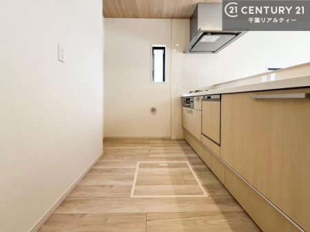 Lb` Ƃ肠钲Xy[XōƂ₷KȃLb`łI
qlƈꏏɂَqy߂LXXy[XłByԂɂȂ肻łˁI