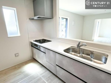 OʓH܂ތnʐ^ CɂȂ邨ql̊wZ܂ł̓̂w܂ł̃[gȀꏊȂǂꏏɂē܂I