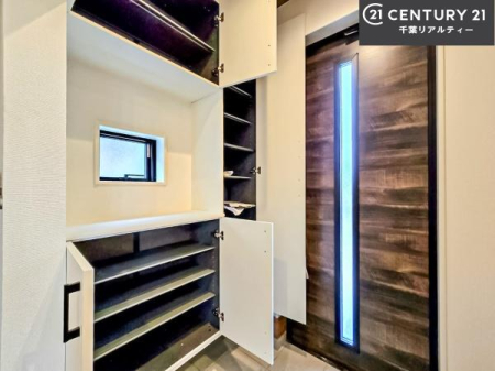  V[Y{bNXtȂ̂ŁAւЕt|₷łI
XbLւŌ˂JuԁÂSnԂo}Ă܂B
