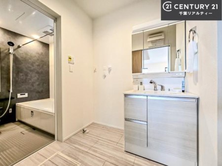 ʑEʏ gȂ𐮂ʏ́A厖łI̐̂镵͋CoIC悭g܂BLXXy[XłˁI