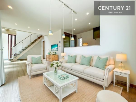 rO Ƌ͂bfp[XłBĴLXLDKI\t@[_CjOe[uuĂɂȂȂ̂ŉKɉ߂܂I
R~jP[V₷rOłI