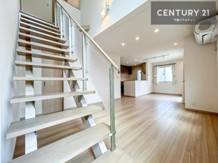 rO rOCKiŃR~jP[V₷rOI
LXĂ̂Ń\t@[_CjOe[uuĂɂȂ炸Kɉ߂܂I