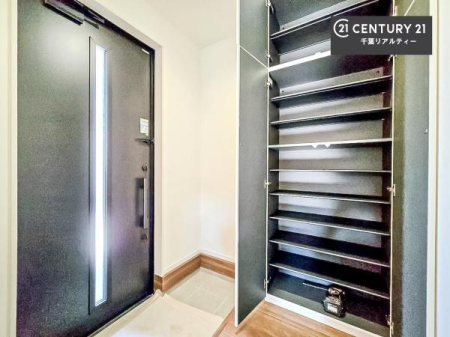  V[Y{bNXtȂ̂ŁAւЕt|₷łI
XbLւŌ˂JuԁÂSnԂo}Ă܂B