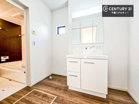 ʑEʏ Oʋdl̐ʏ́AgȂ݂₷I͎[ɂȂĂ܂BhC[₨ϓЕt̂ŐʑXbLƌ邱Ƃo܂I