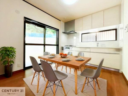 rO ƋCGp[XłBLX_CjOXy[XI肨HB΂yԂ߂܂BX̔܂I