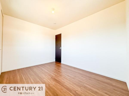 m ydlzVvɃfUCĂ邽߁AƋIт܂I
Cɓ̉ƋuĂ낰Ԃ邱Ƃł܂B