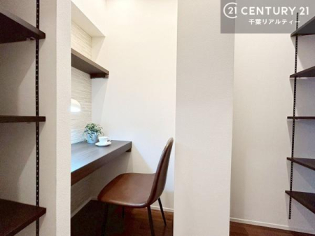 [ JE^[t1.8[˂́Ae[NǏȂǂɍœKȋԁBĂKɉ߂Â蕔ƂĊpł܂B