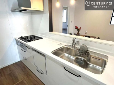 Lb` lC̑ΖʎVXeLb`̗pĂ܂IƑ̃R~jP[VRƑ݌vłB
qlɂڂ͂̂ŊłˁB[͂܂I