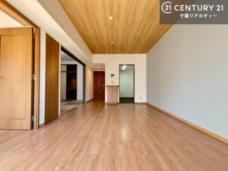 rO SnǂrO͉ƑRƏW܂܂BƑcR̎ԂłBƑƁAw[Ԃ߂łˁBy\z}z