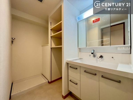 ʑEʏ ^I≻ϕiA|piȂǂ܂Ƃ߂ĐłAڂBg₷Ɛ𗼗ԂŁAƎgxx胉NɂȂ܂B