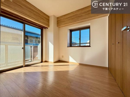 Q oRj[ɖʂĂmłB邭肪ACł܂INāAOɏoĔwLт[ċzǂ}邱Ƃł܂Byn̔JÒz