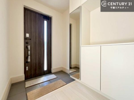  ւ̃V[Y{bNX́A[͗ǍDŌC萮ł邾łȂA㕔IƂĊp\BCɓ̏O[u΁Aq}邨ȋԂɎdオ܂I