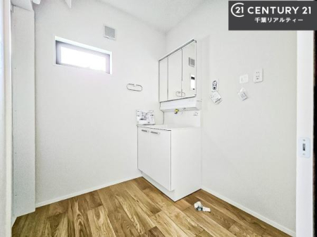 ʑEʏ t̖邢ʎłICɓւłĐɕۂƂł܂IRނ̂łς̎dオǂȂ܂ˁI