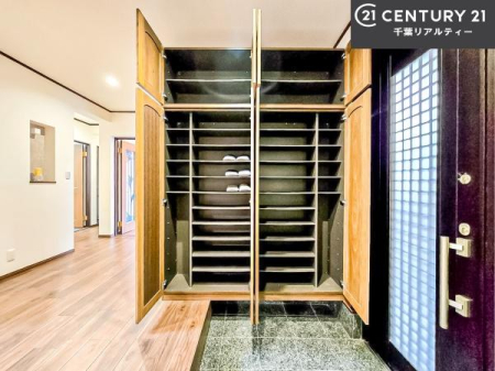  V[Y{bNXtȂ̂ŁAւЕt|₷łI
XbLւŌ˂JuԁÂSnԂo}Ă܂B
