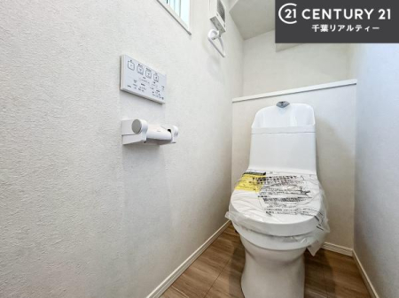 gC 1E2KɃgC܂I̖Zԑт҂ɂ݂łˁBƂ̂gCłꂪ₷łI