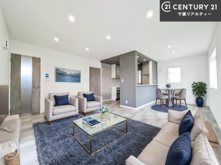 rO ƋCGp[XłBĴLXLDKI\t@[_CjOe[uuĂɂȂȂ̂ŉKɉ߂܂I
R~jP[V₷rOłI