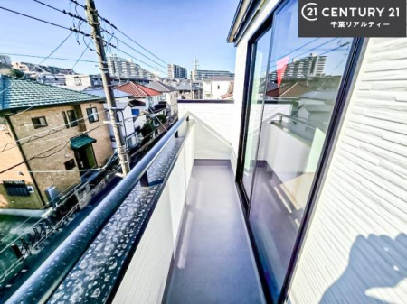 oRj[ zǍDȃoRj[łIꂽɂ͐nJIȎԂy߂܂B