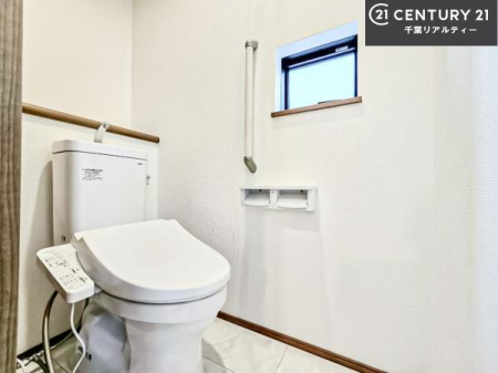 gC 1E2KɃgC܂I̖Zԑт҂ɂ݂łˁBƂ̂gCłꂪ₷łI