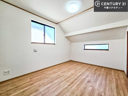 q |oȂ́Aql̂ƂĂSłI
[Xy[X[Ă̂ŎU炩TbƕЕt܂I