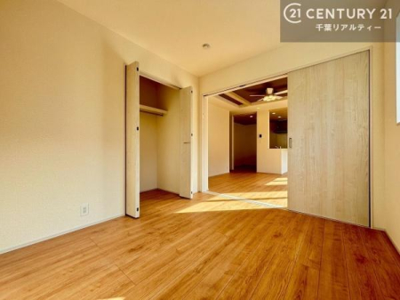 m rOƗאڂḿAƎ̋xeXy[XLbYXy[XƂĊp̂悳łˁI
[Xy[XĂ܂I

