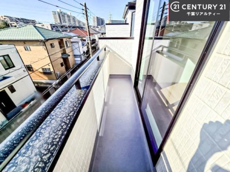 oRj[ zǍDȃoRj[łIꂽɂ͐nJIȎԂy߂܂B