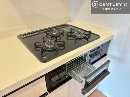 �L�b�`�� �R�����͎O������̂ł������̓����i�s���ł��܂��B
�������O�����t���ł��B�����X�y�[�X���L�X���Ă���׍�Ƃ����₷���I�g�����肪�ǂ��V�X�e���L�b�`���ł��I