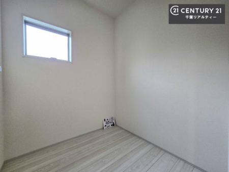 rOȊŐ VvɃfUCĂ邽߁AƋIт܂I
Cɓ̉ƋuĂ낰Ԃ邱Ƃł܂B