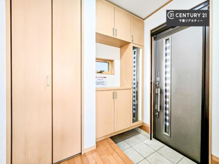  V[Y{bNXtȂ̂ŁAւЕt|₷łI
XbLւŌ˂JuԁÂSnԂo}Ă܂B