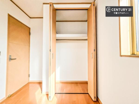 [ Ղ̎[Xy[XŁA炵萮Z܂BƑ̉וꂢɕЕtAKɉ߂܂B