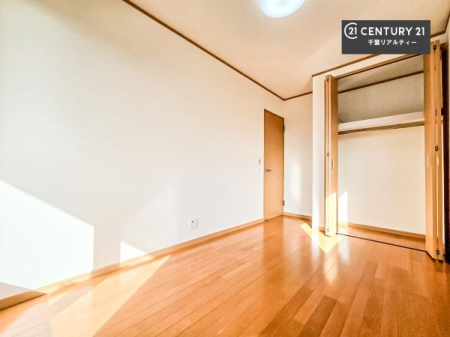 q [Xy[XĂAߗނ₨AwpiȂǂ萮ł܂BLg邽߁AKŐZԂ܂B