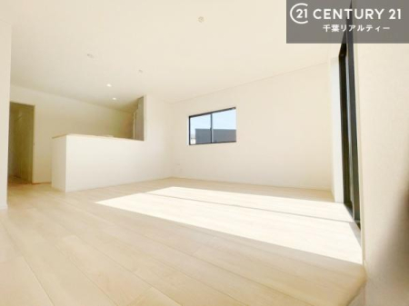 rO LX_CjOXy[XI肨HB΂yԂ߂܂BX̔܂I