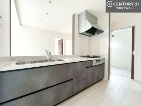 Lb` lC̑ΖʎVXeLb`̗pĂ܂IƑ̃R~jP[VRƑ݌vłB
qlɂڂ͂̂ŊłˁBLXgĉKɍƂi݂܂B