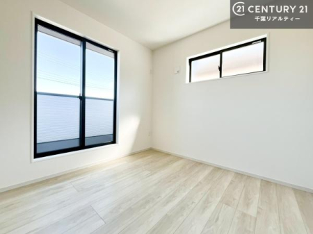 m oRj[ɖʂĂmłB邭肪ACł܂INāAOɏoĔwLт[ċzǂ}邱Ƃł܂B