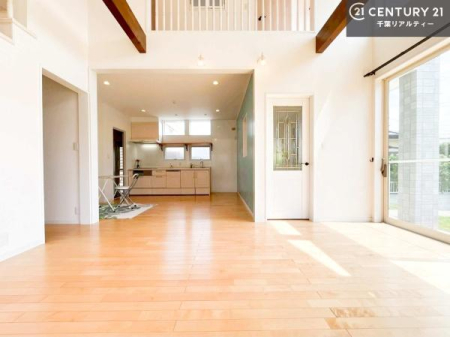 rO 傫ȑ炽Ղ̗z閾邢rOBĴ郊rOŉƑĉ났̎Ԃ߂܂B