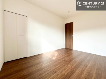 q [Xy[XĂAߗނ₨AwpiȂǂ萮ł܂BLg邽߁AKŐZԂ܂B