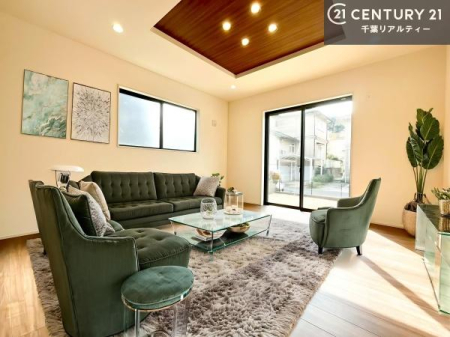 rO ƋCGp[XłBSnǂrO͉ƑRƏW܂܂BƑcR̎ԂłBƑƁAw[Ԃ߂łˁB