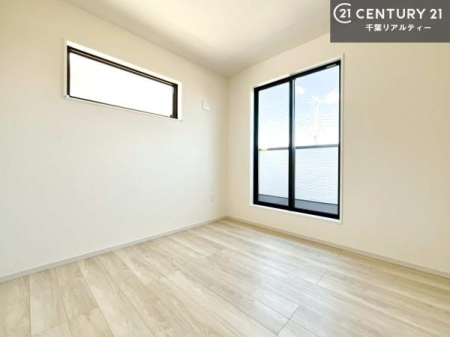 m oRj[ɖʂĂmłB邭肪ACł܂INāAOɏoĔwLт[ċzǂ}邱Ƃł܂B